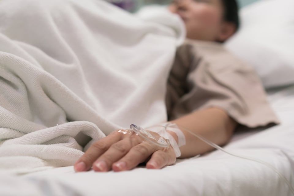 woman, hospital, UH, MundoNOW