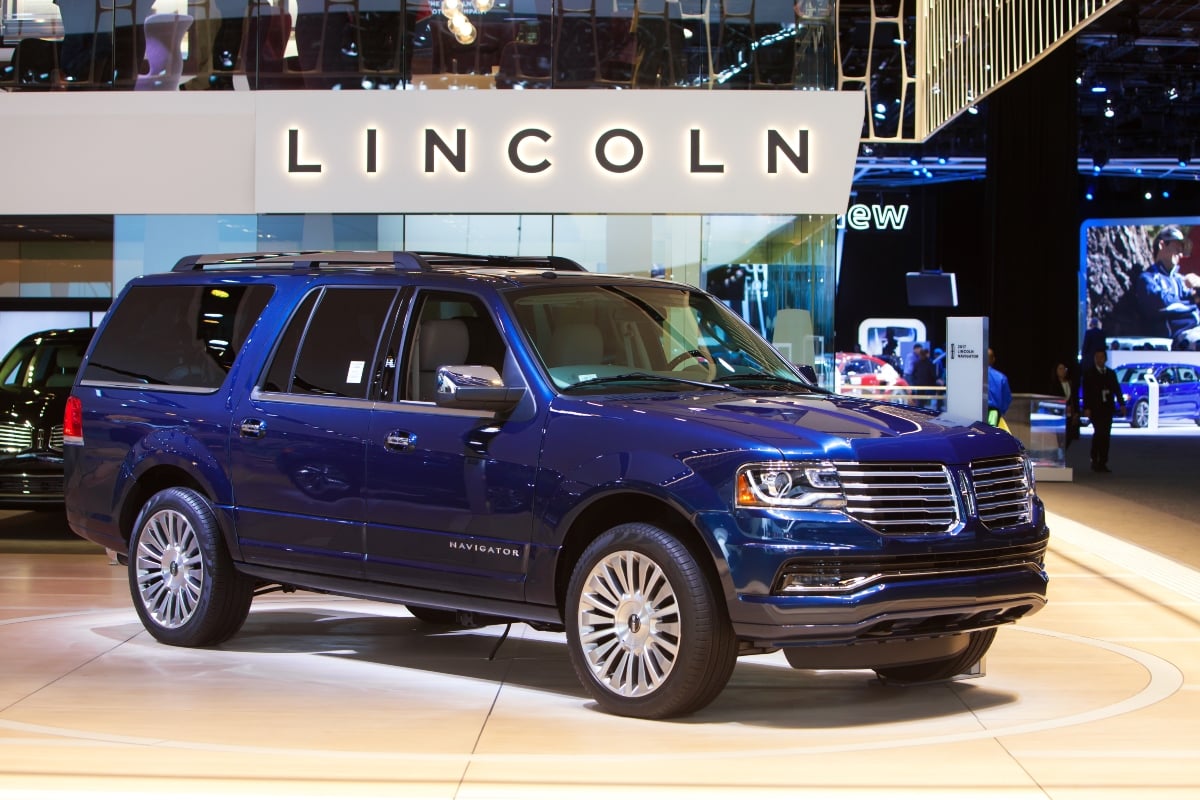 ¡Tenga cuidado! Anuncian recall en camionetas Lincoln por riesgo a incendios