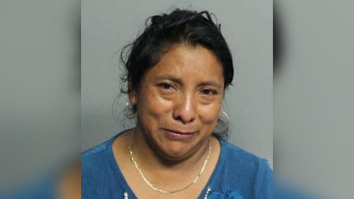 Niñera hispana olvidar niña