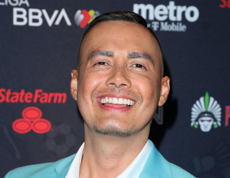 Luis Sandoval, smiling, Short hair, Facial expression, MundoNOW