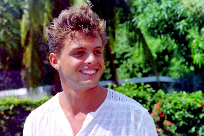 Luis Miguel, young, smiling, smile, youth, MundoNow