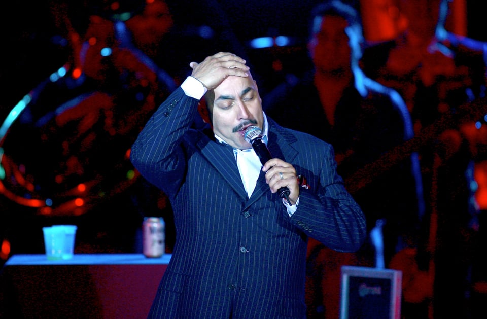 Expareja de Lupillo Rivera asegura que sigue casado con él porque no firmó el divorcio