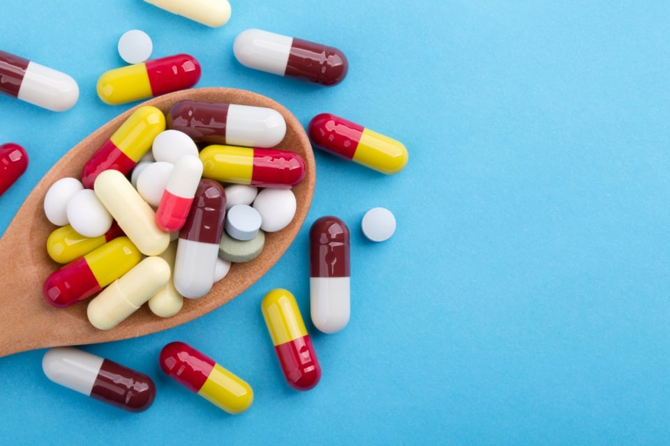 Advierten de aumento en intoxicaciones infantiles relacionadas con medicamento para la tos