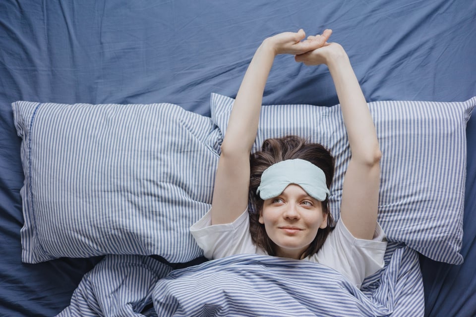 mejor posición para dormir, boca arriba, cama, almohada, MundoNOW
