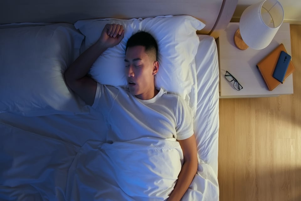 desventajas dormir boca arriba, reflujo, reflujo ácido, sueño, MundoNOW