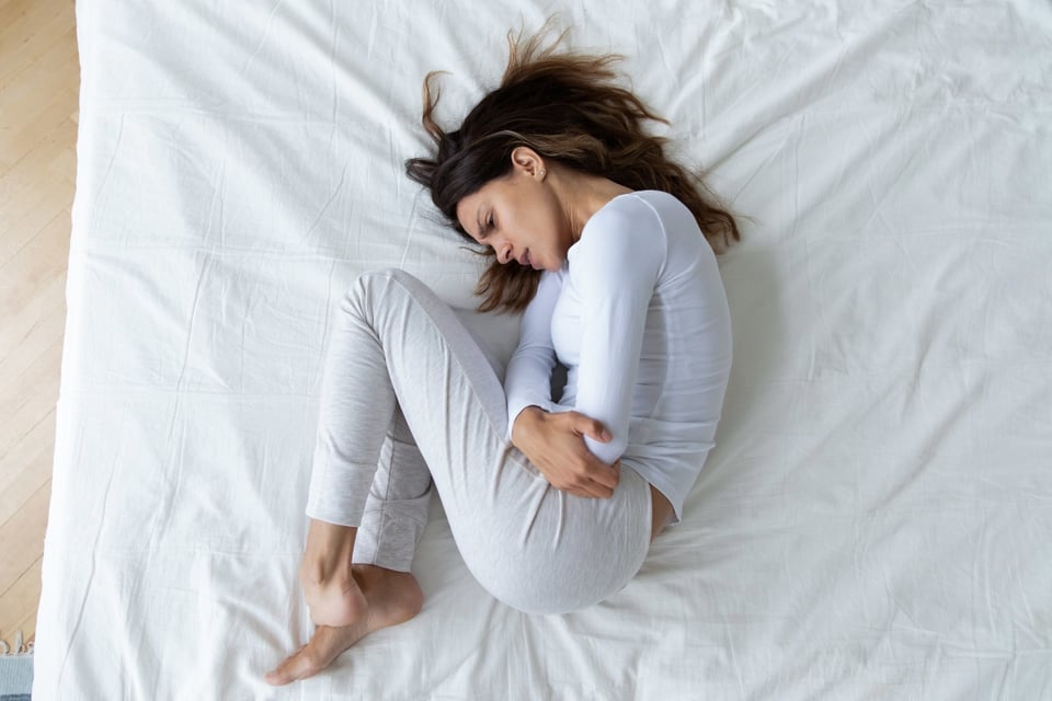 postura fetal, bebés, descanso, sueño profundo, MundoNOW