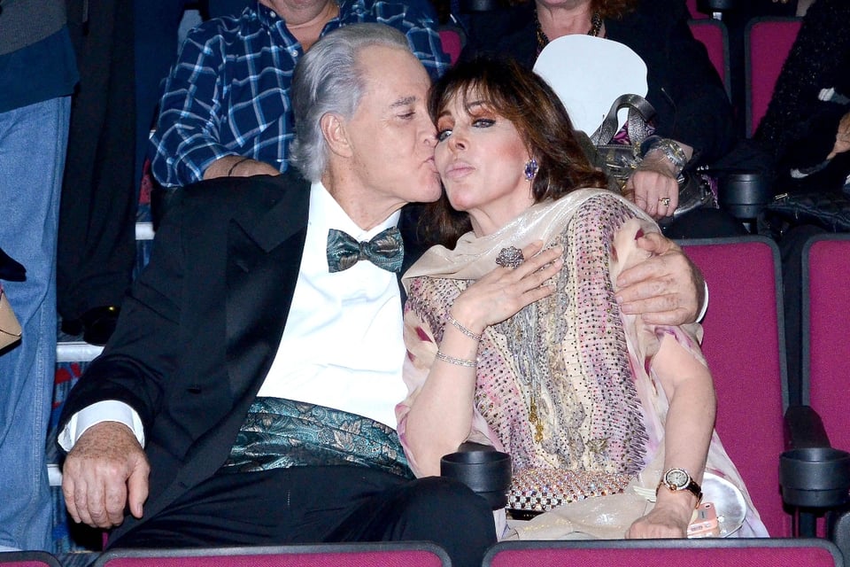 Los ricos también lloran, Rogelio Guerra, Verónica Castro, Televisa, MundoNOW
