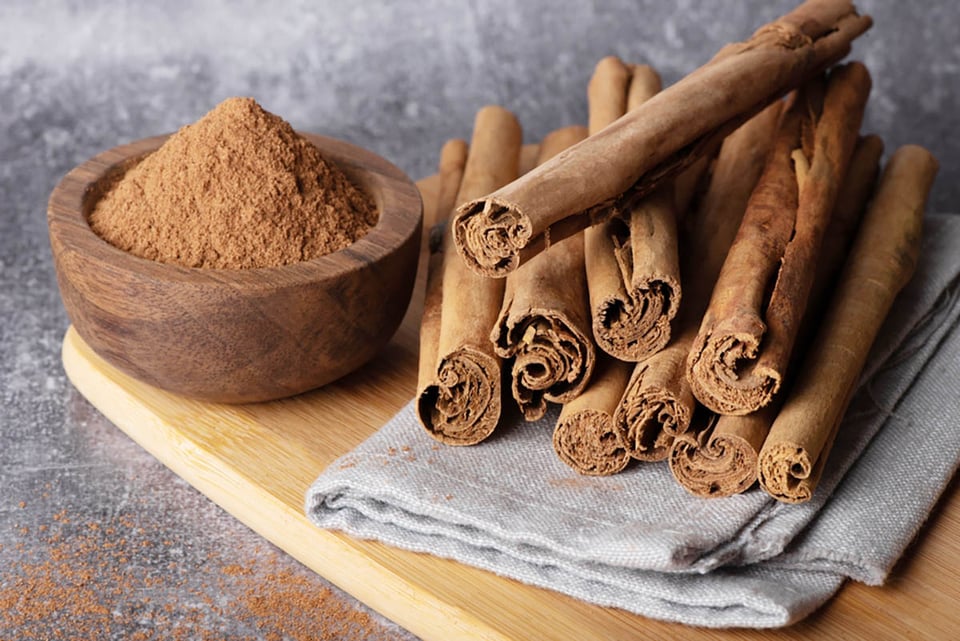 Cinnamon, spice, cooking, beauty, tips