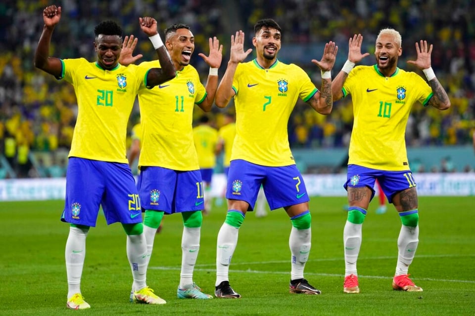 Neymar y Casemiro, envueltos en polémica por colocar sustancia en su nariz