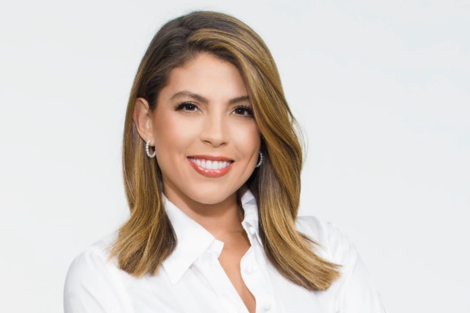 Noticias Telemundo Mediodía, reportera, periodista, Instagram, hispanos