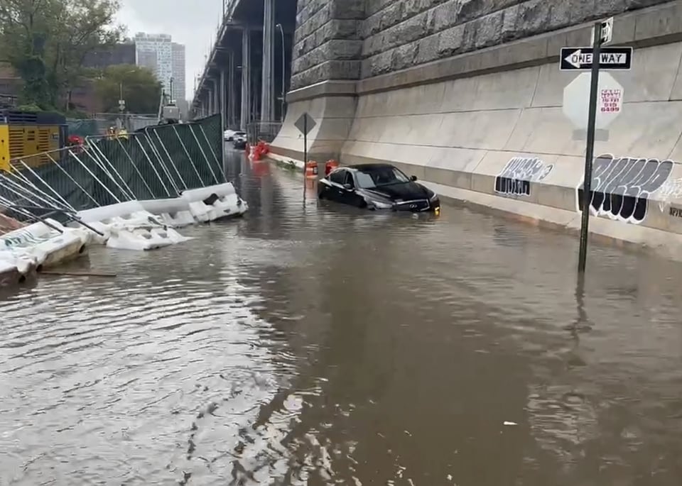 inundaciones, carro, lluvias, caos, MundoNOW