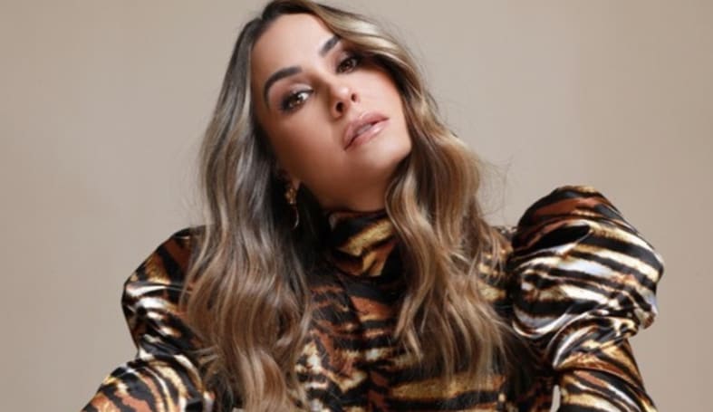 Odalys Ramírez shows off her &#8216;weird&#8217; belly button in a sexy bikini