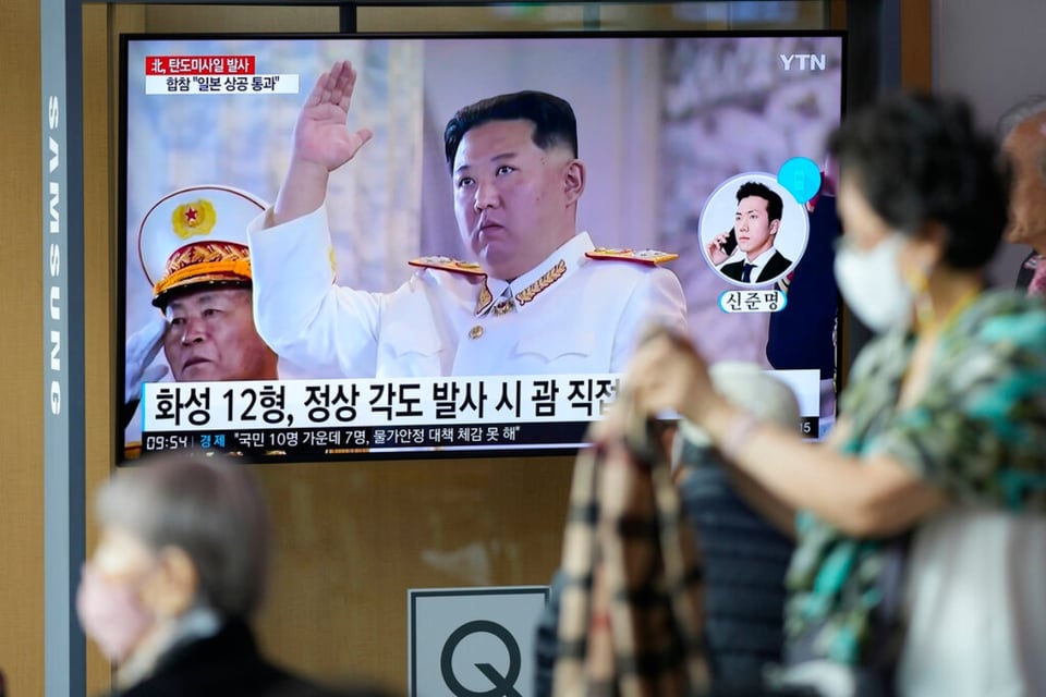 Corea del Norte dispara otros dos misiles hacia el mar