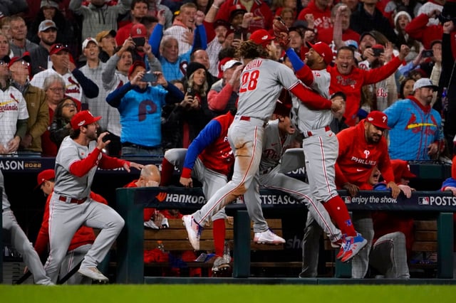 Filadelfia vence 2-0 a los Cardenales de San Luis