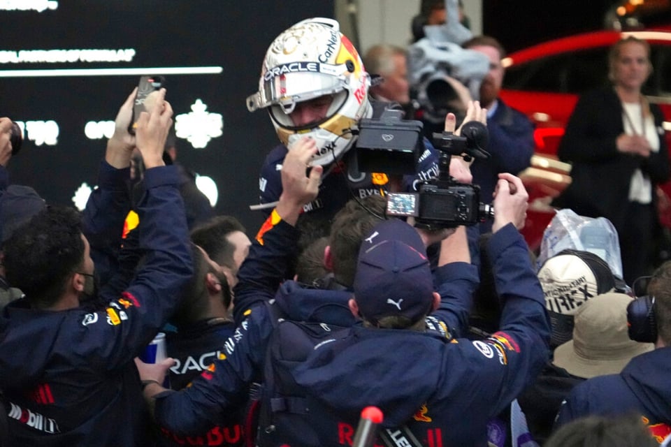 Fórmula 1: Verstappen gana en Japón y se lleva su segundo campeonato