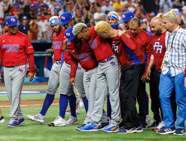 Edwin Díaz is injured celebrating Puerto Rico’s victory in the World Baseball Classic (PHOTOS)