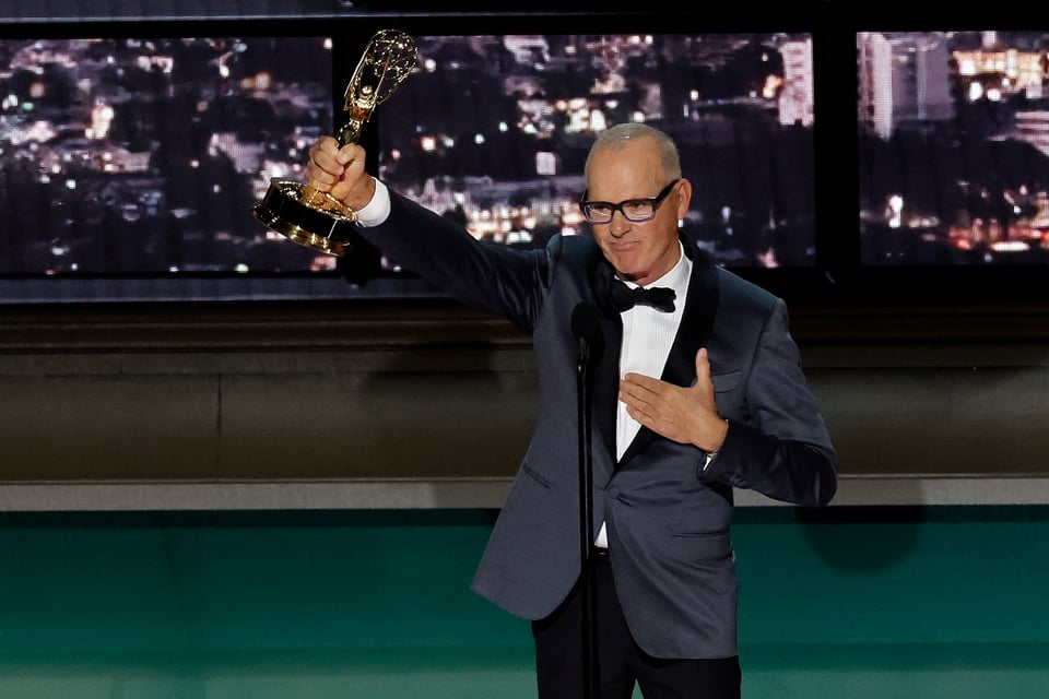 Michael Keaton gana Emmy a Mejor Actor (FOTOS)