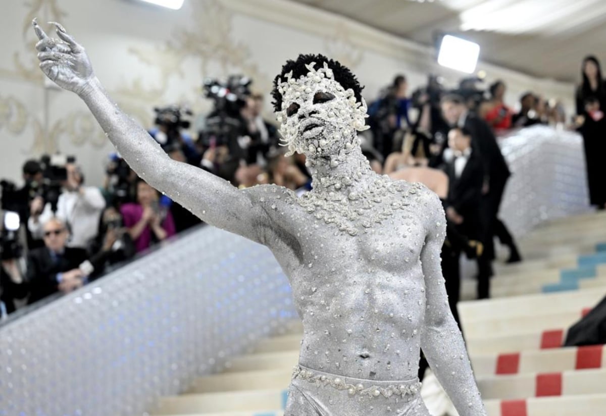 Met Gala 2023: Jared Leto appears dressed as a cat and Salma Hayek wears a plunging neckline (PHOTOS)