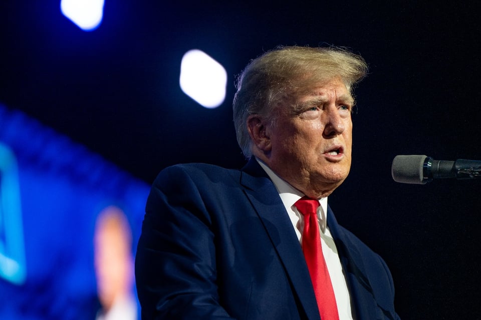 Trump habla en Convención de la NRA y arremete contra «grotescos esfuerzos» por controlar las armas (FOTOS)