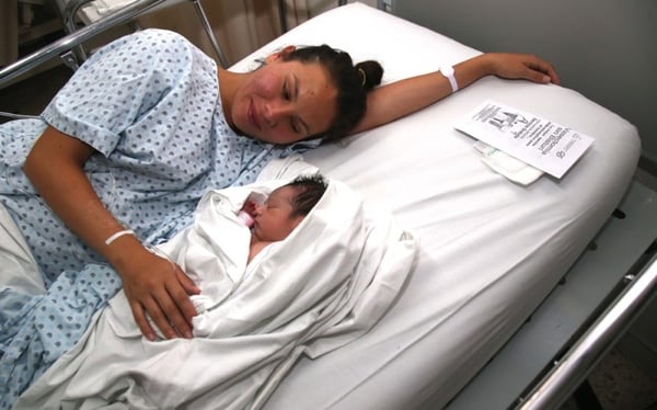 ¿Las madres perfectas no existen? Lecciones (feministas) para madres primerizas