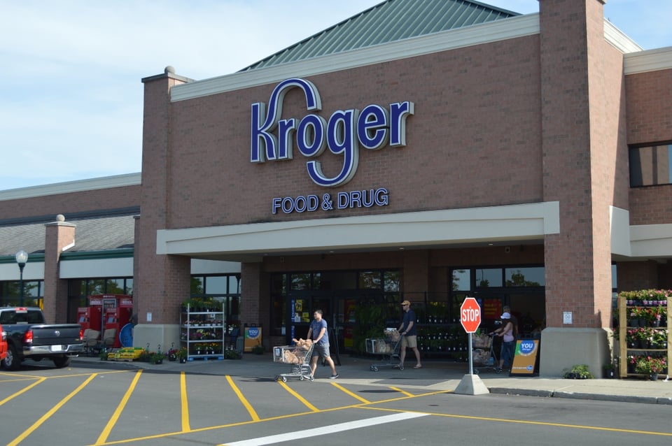 Tiroteo en el Kroger: Reportan múltiples víctimas en supermercado featured image