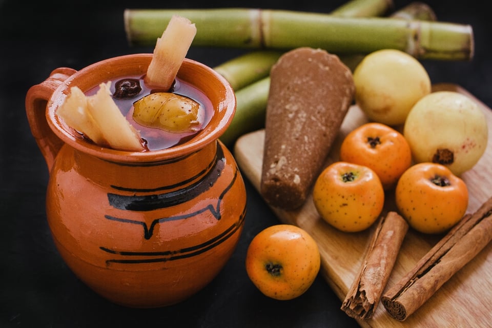 Ponche Navideño con la receta de la abuela