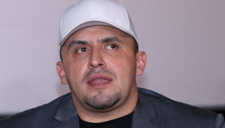 ¿Se burla? Juan Rivera rompe el silencio tras live de su sobrina Chiquis (VIDEO)