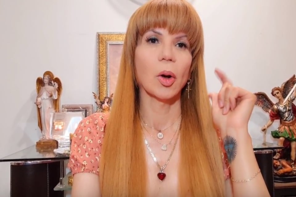 ¡Sin descanso! Mhoni Vidente comparte más predicciones para agosto