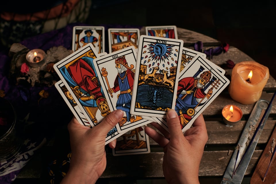 Vieira Vidente, Predicciones de diciembre, Astrología y videncia, Interpretación de cartas, MundoNOW