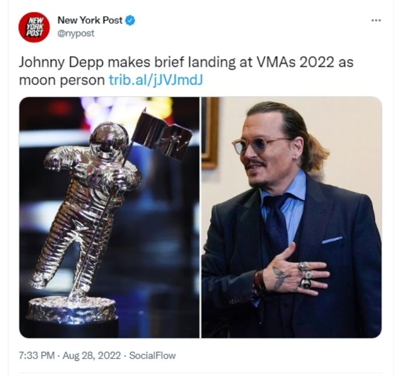 Johnny Depp aparece en la ceremonia