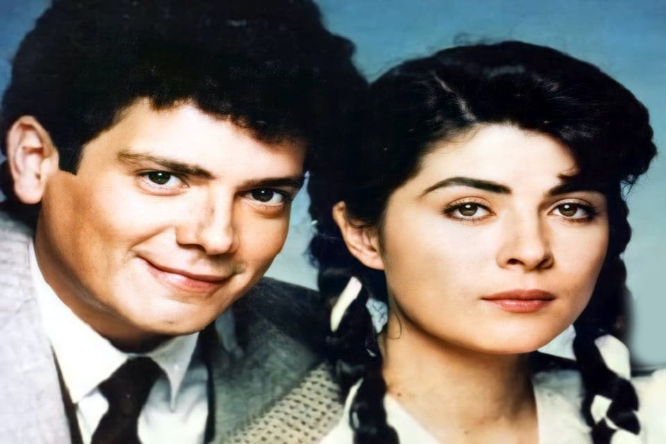 soap opera protagonists, Victoria Ruffo, Jaime Garza, Simply María, MundoNOW