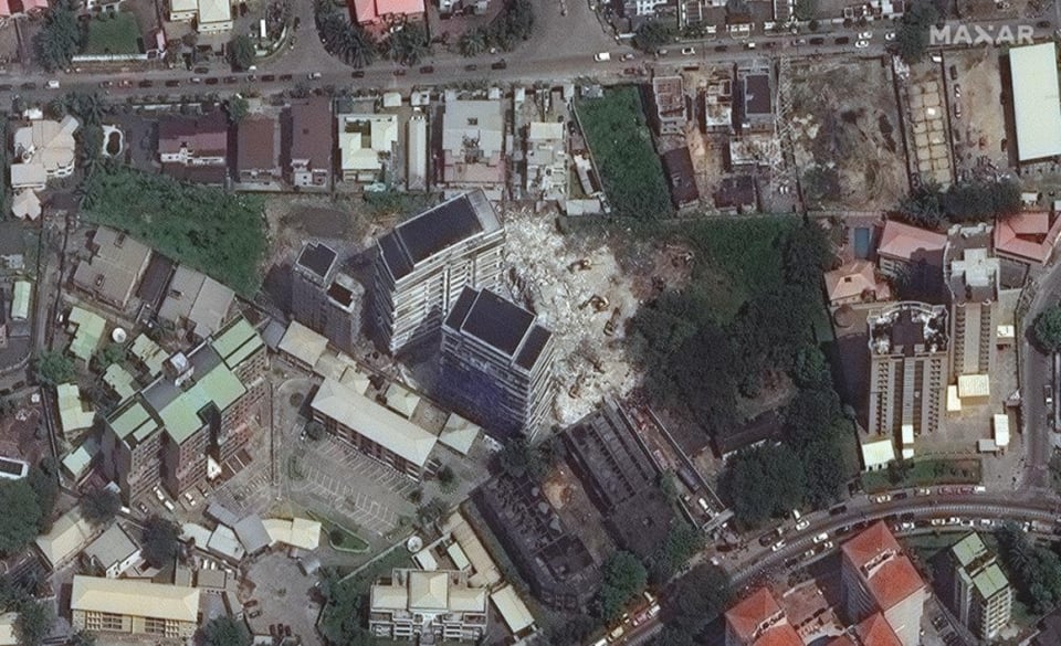 Al menos 36 muertos por derrumbe de edificio en Nigeria (FOTOS)