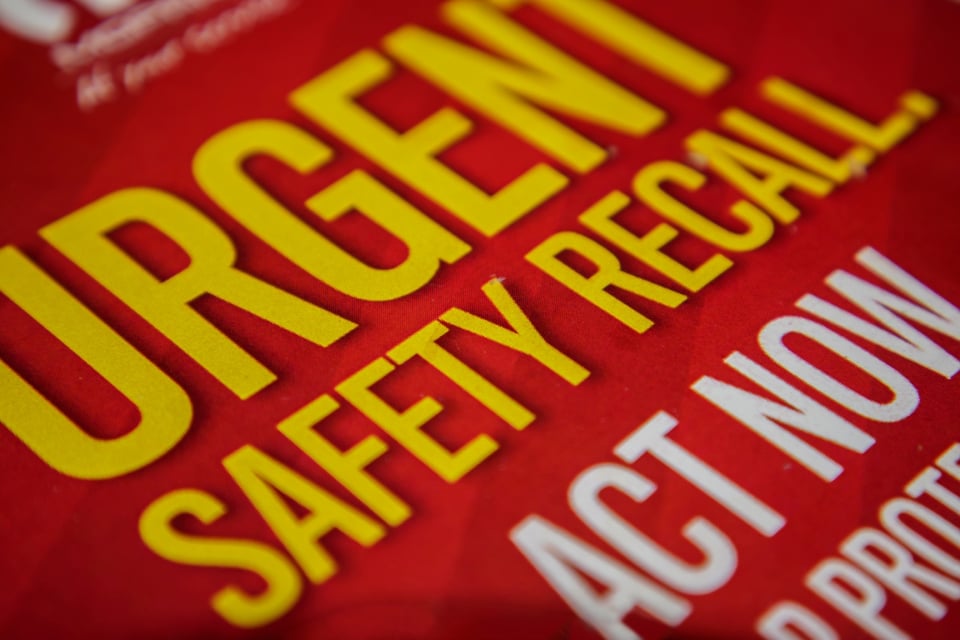 Dr. Berne's Whole Health Products,Recall de productos, Retiro voluntario, Contaminación bacteriana, Contaminación fúngica