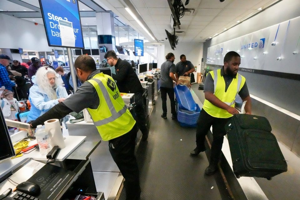 EEUU emite normas para obligar a aerolíneas a dar reembolsos en efectivo por vuelos demorados