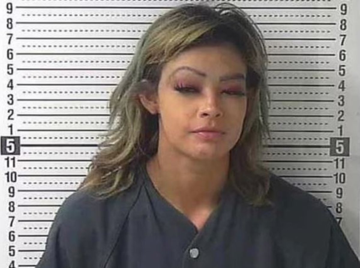 Regina Castillo steals car with two children inside and their mother does something desperate to save them