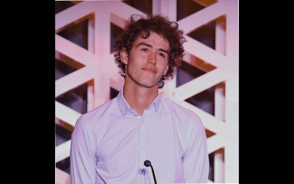 Santiago Speranza, Hispanic literature, Argentine writer, LatinBest, MundoNOW