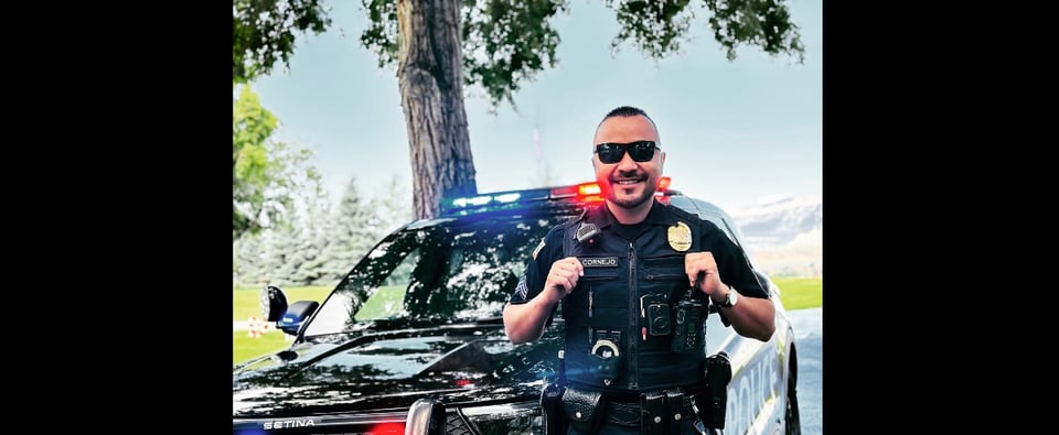 policía, agente, patrullas, sirena, MundoNOW
