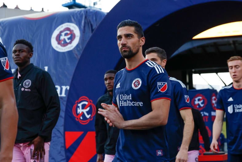 Who is Sebastian Lletget, the soccer player who lost his sister last year?