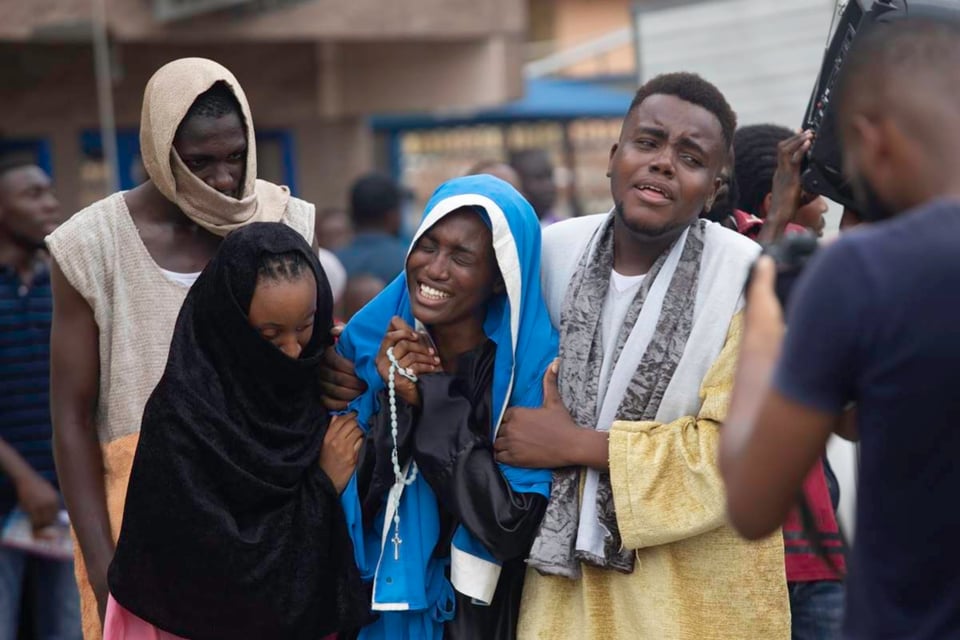 Muere joven en representación de la Pasión de Cristo (FOTOS)