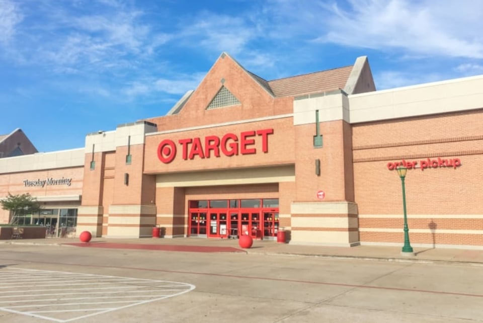 Evacúan Target cercano al Walmart de Chesapeake tras rumores de otro tiroteo