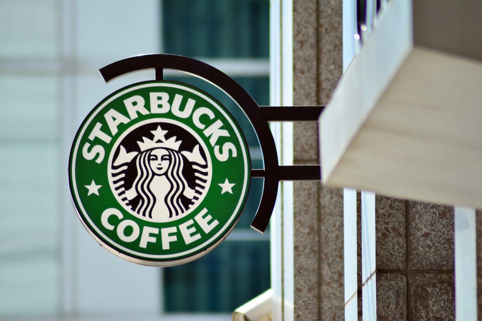 LO ÚLTIMO: Starbucks toma drástica decisión