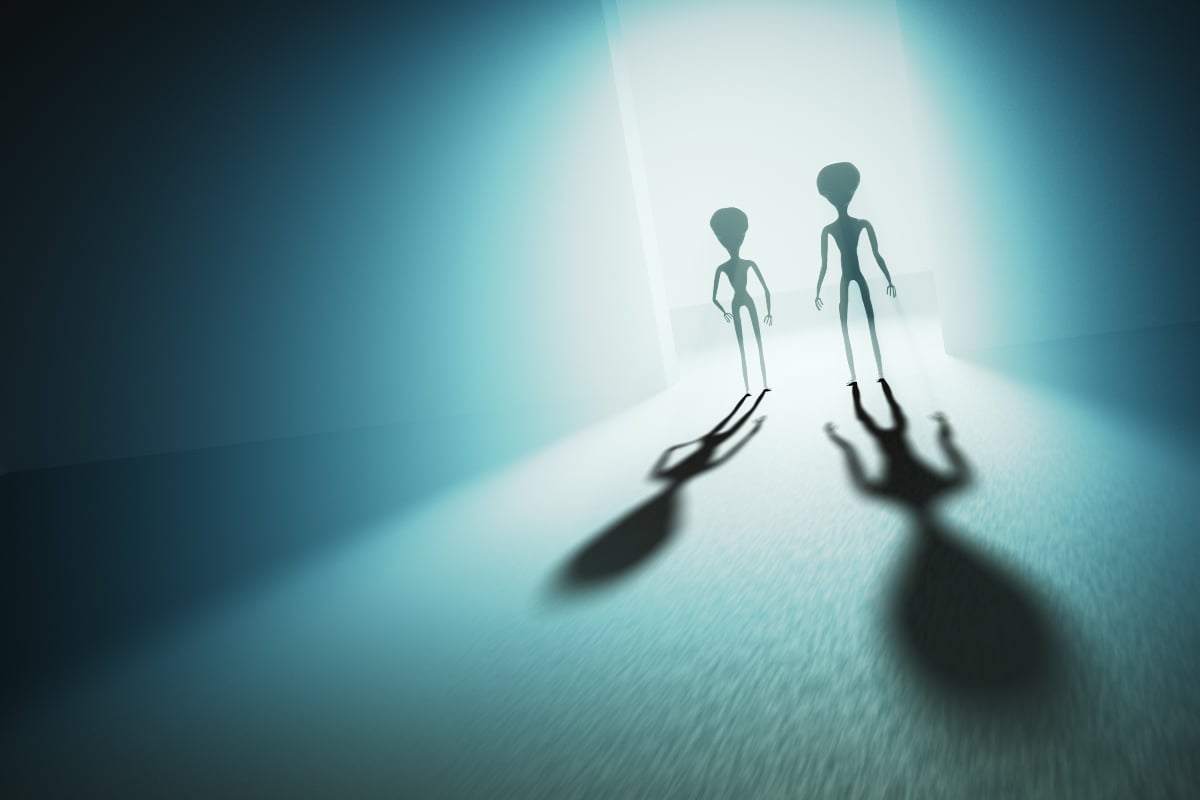 Localizan supuesto cadáver de un extraterrestre y desaparece momentos después (VIDEO)
