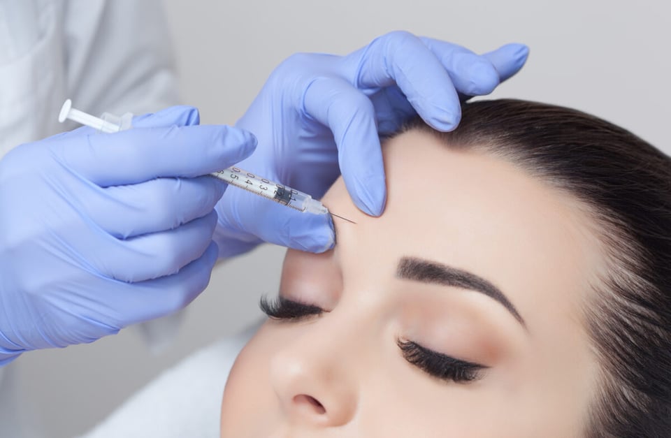 procedimiento estético, riesgos, procedimientos cosméticos, mejora estética