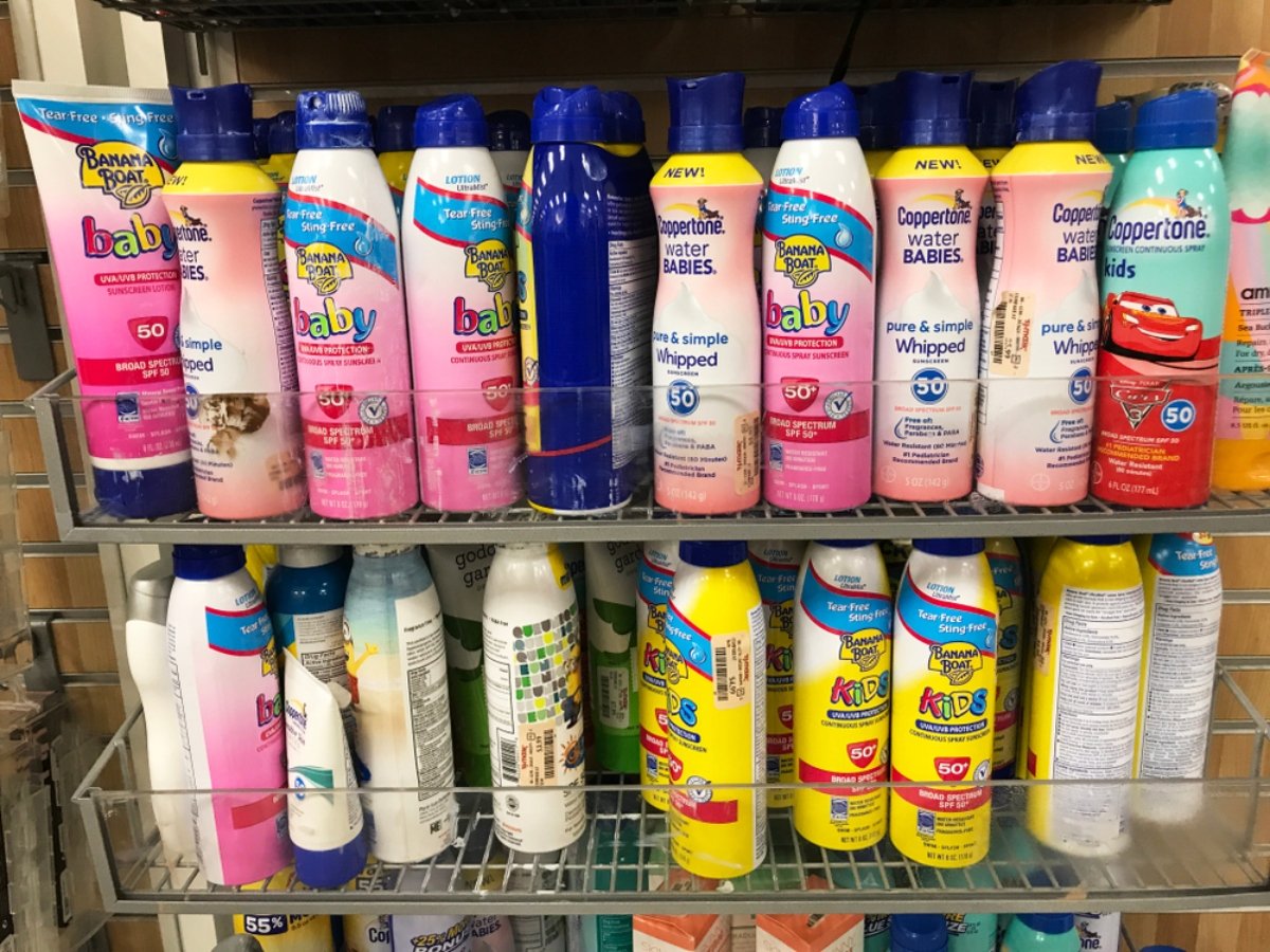Ordenan recall de protectores solares tras detectarse sustancia cancerígena