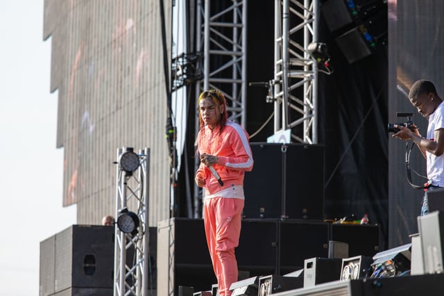 Tekashi 6ix9ine rushed to the hospital after being savagely beaten