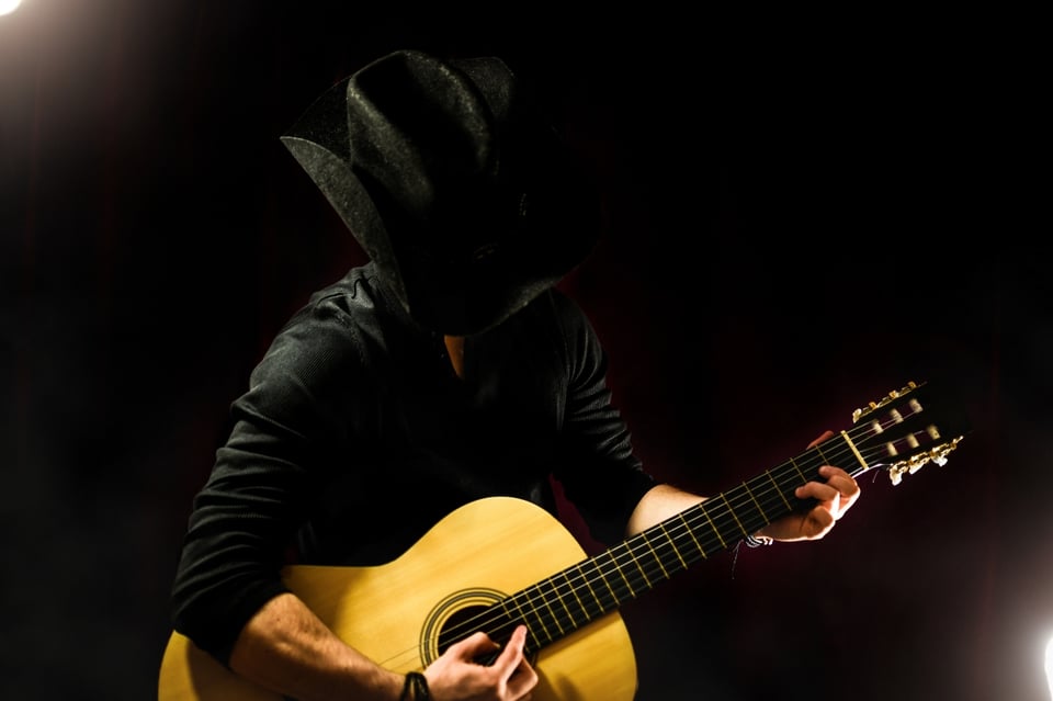 Chuy Montana, Mhoni Vidente, predicción, cantante, MundoNOW