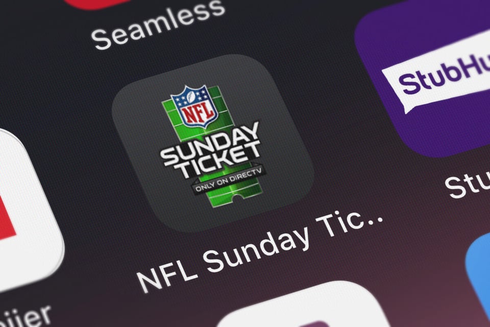 NFL Sunday Ticket, NFL, games, Money, MundoNOW