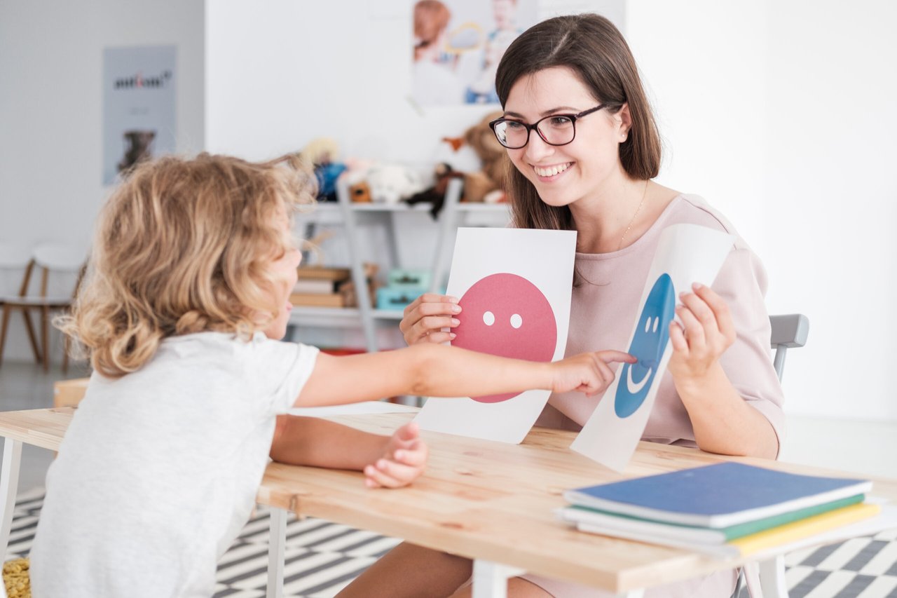 How do I know if my child has autism? 5 signs to look for