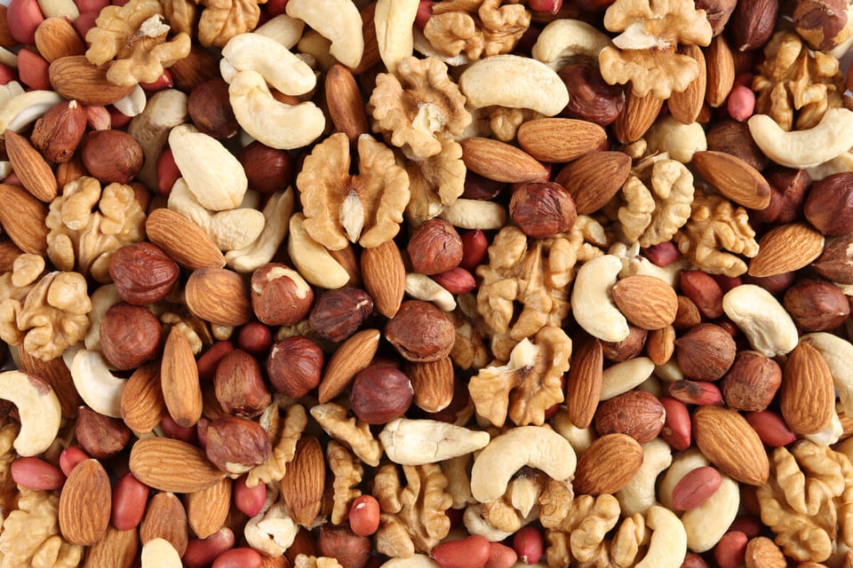 nueces, contaminación, listeria, enfermedad, peligro