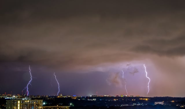 Tormentas veraniegas azotarían el centro de EEUU este sábado